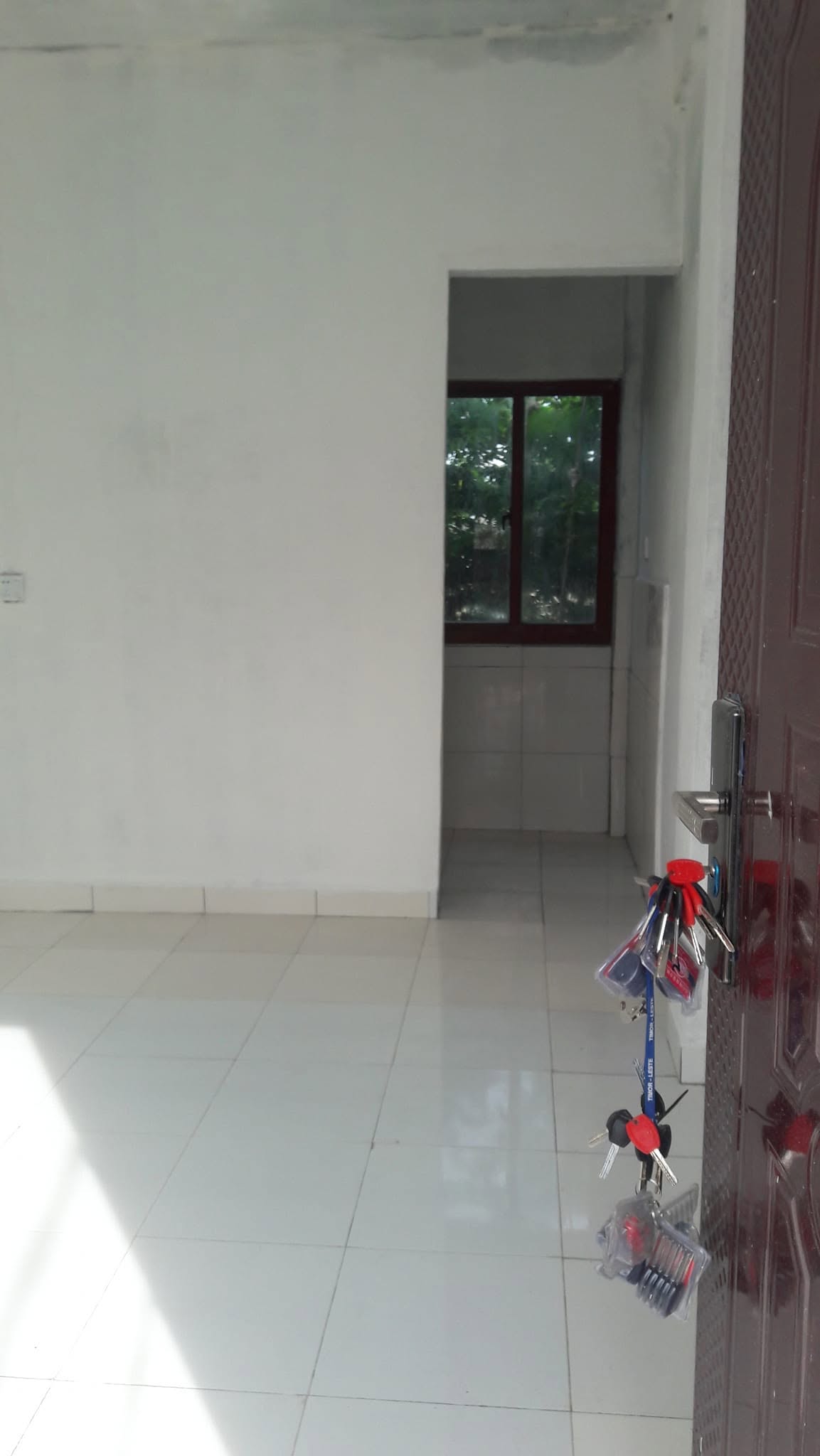 KOS iha Surikmas Dili - $100